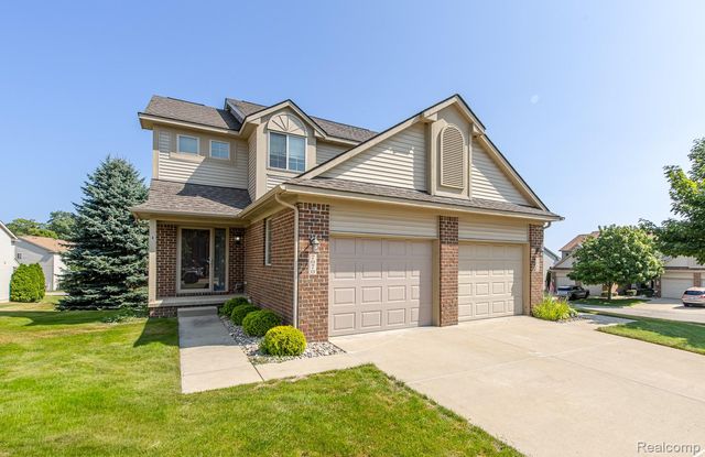 7070 Magnolia Lane, Waterford Charter Township, MI 48327