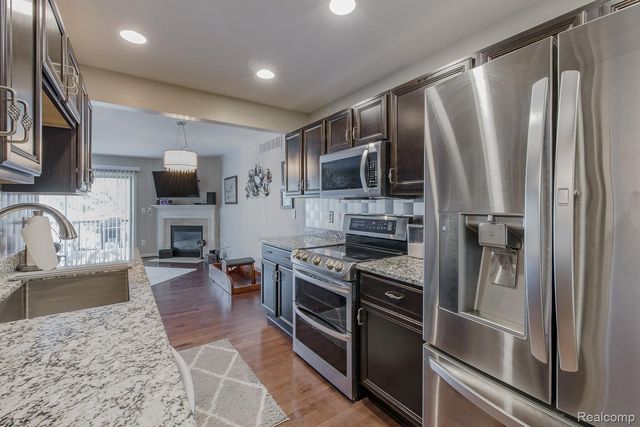 7070 Magnolia Lane, Waterford Charter Township, MI 48327