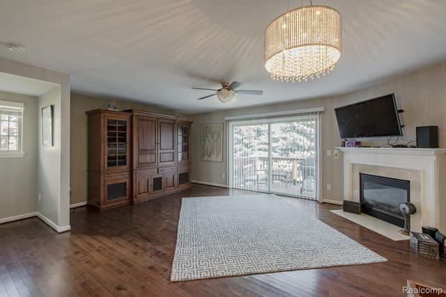 7070 Magnolia Lane, Waterford Charter Township, MI 48327