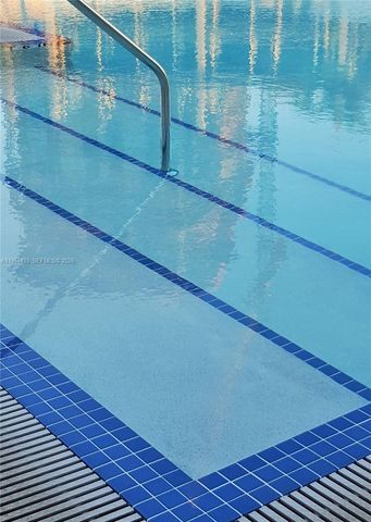 14951 Royal Oaks Ln 1105, North Miami, FL 33181