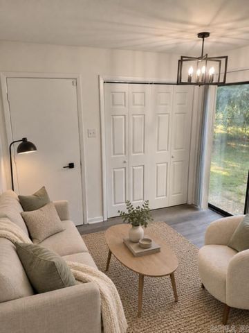 106 Santa Fe Trl, Jacksonville, AR 72076