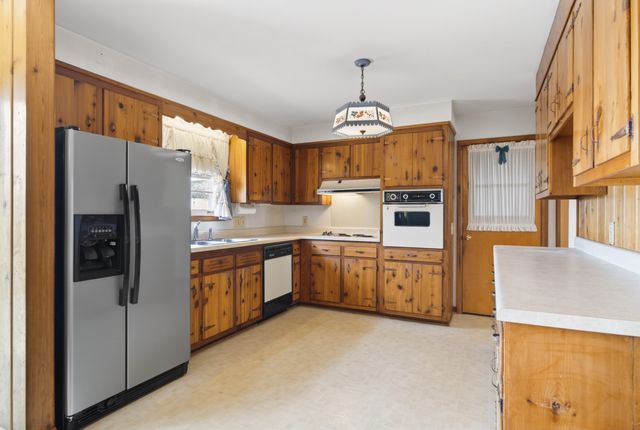 126 Lake Terrace Dr, Hendersonville, TN 37075