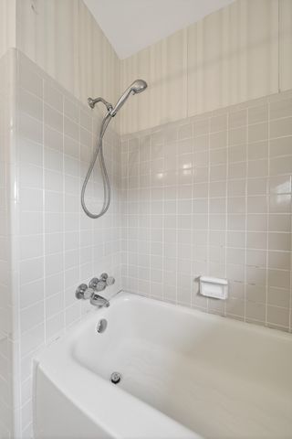 126 Lake Terrace Dr, Hendersonville, TN 37075