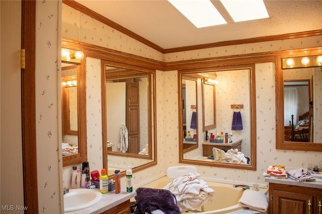 61691 Wintergreen Road, Lore City, OH 43755