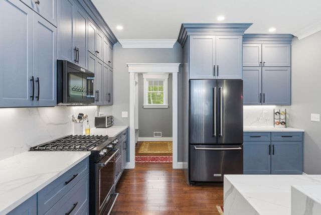 8 Arrowwood Road, New Boston, NH 03070
