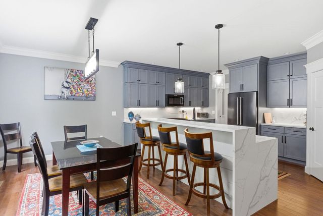 8 Arrowwood Road, New Boston, NH 03070