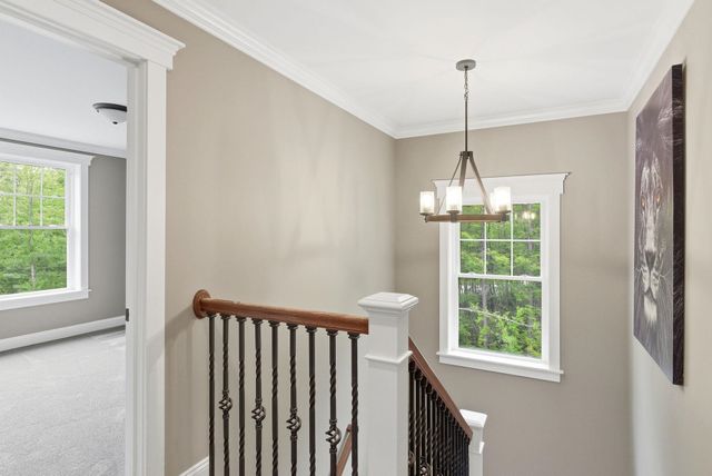 8 Arrowwood Road, New Boston, NH 03070
