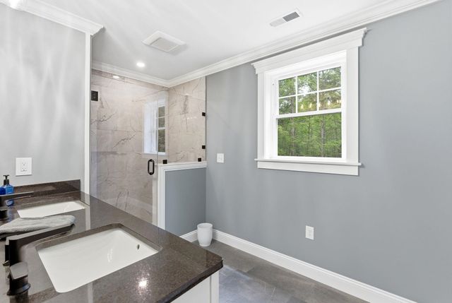 8 Arrowwood Road, New Boston, NH 03070