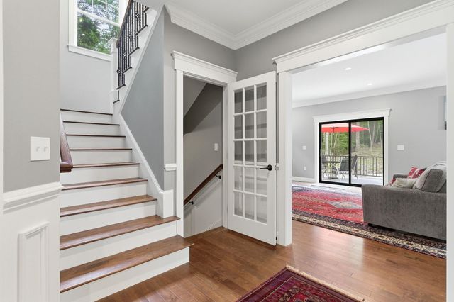 8 Arrowwood Road, New Boston, NH 03070