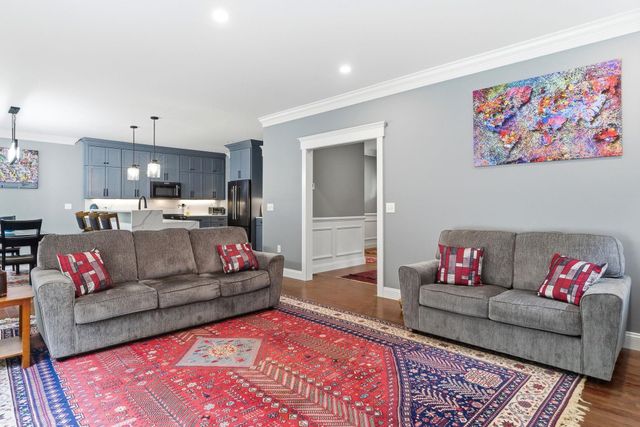 8 Arrowwood Road, New Boston, NH 03070