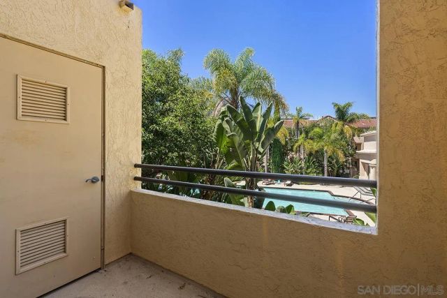3957 Nobel Dr 208, San Diego, CA 92122