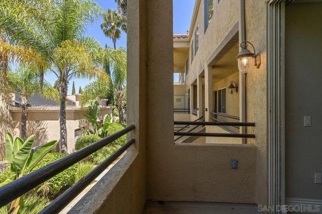 3957 Nobel Dr 208, San Diego, CA 92122