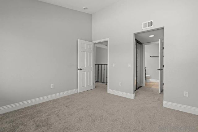 3957 Nobel Dr 208, San Diego, CA 92122