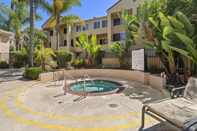 3957 Nobel Dr 208, San Diego, CA 92122
