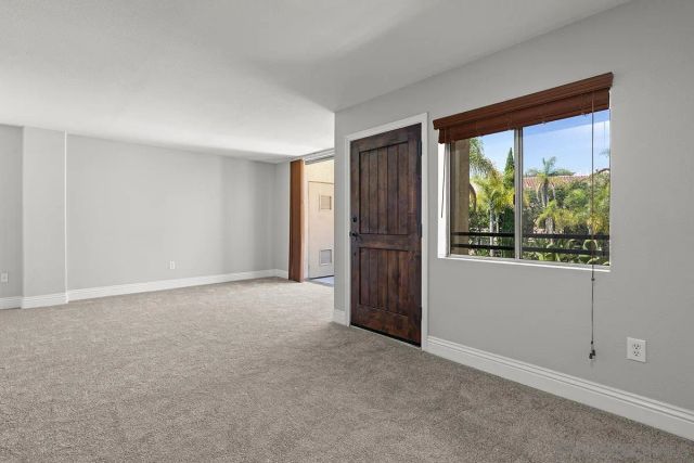 3957 Nobel Dr 208, San Diego, CA 92122