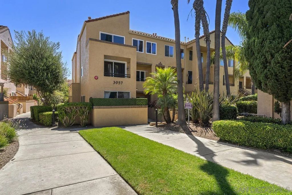 3957 Nobel Dr 208, San Diego, CA 92122