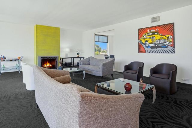 899 Island Drive 302, Rancho Mirage, CA 92270