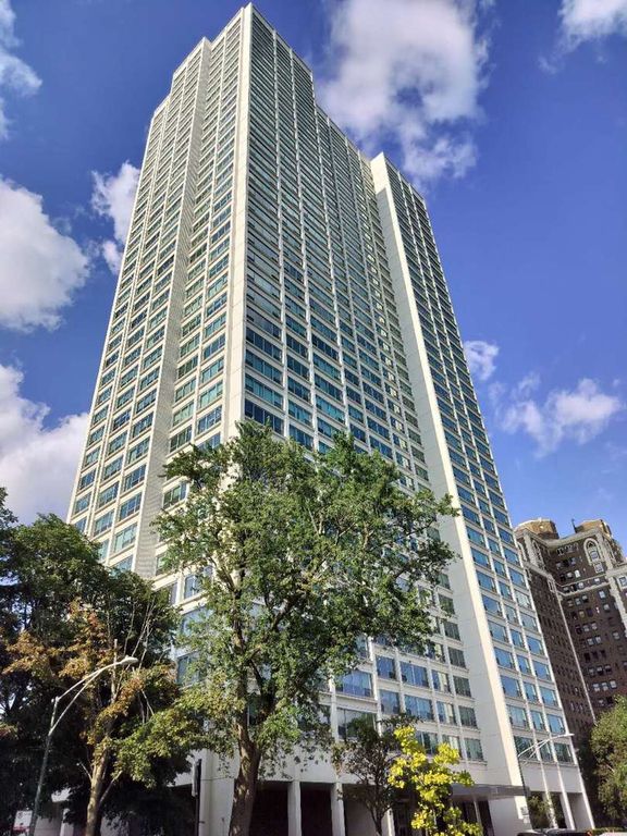 1700 E 56th Street 409, Chicago, IL 60637