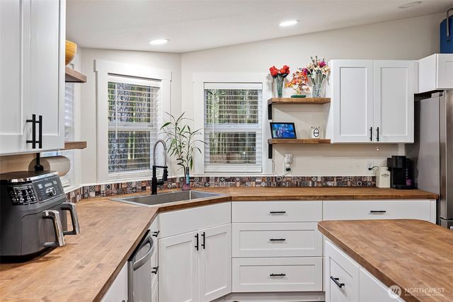 721 E McMickin Road, Shelton, WA 98584