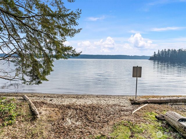 721 E McMickin Road, Shelton, WA 98584