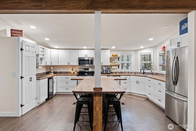 721 E McMickin Road, Shelton, WA 98584