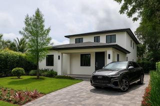 742 NW 70th St, Miami, FL 33150