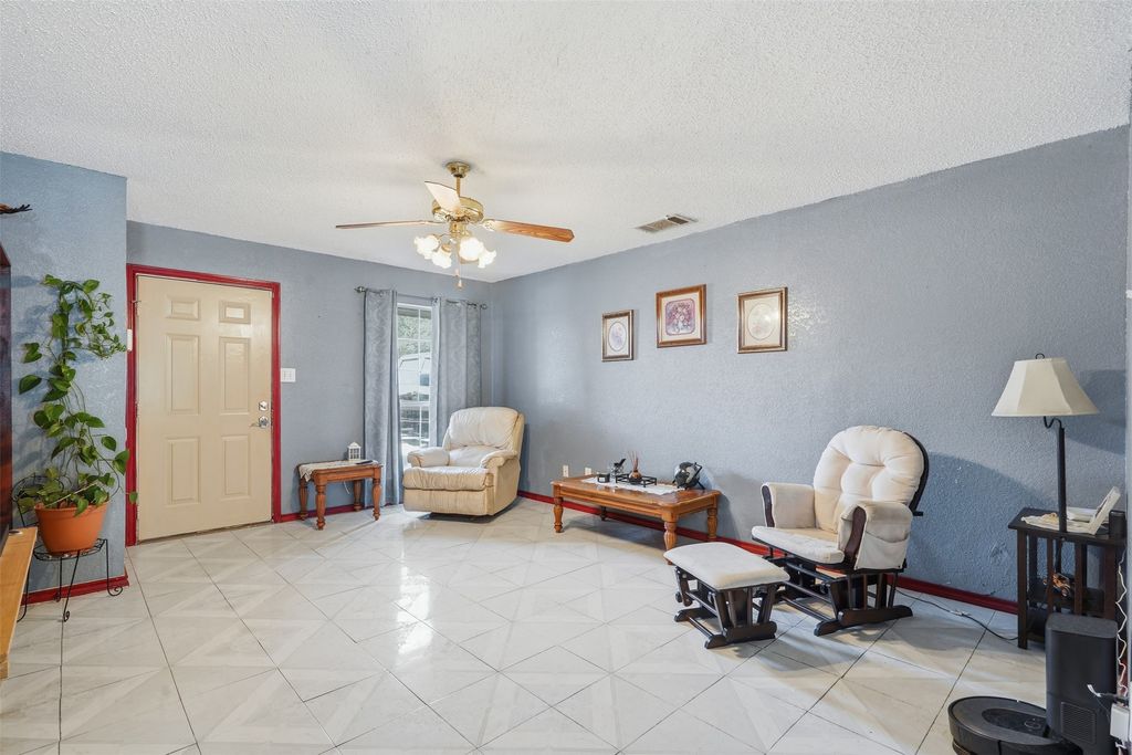 3534 Poquita Drive, Dallas, TX 75220
