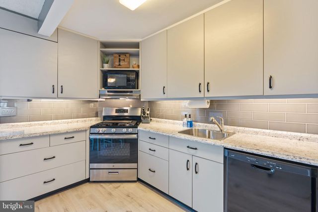 8319 BON AIR RD, Baltimore, MD 21234