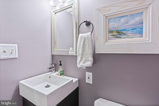 8319 BON AIR RD, Baltimore, MD 21234