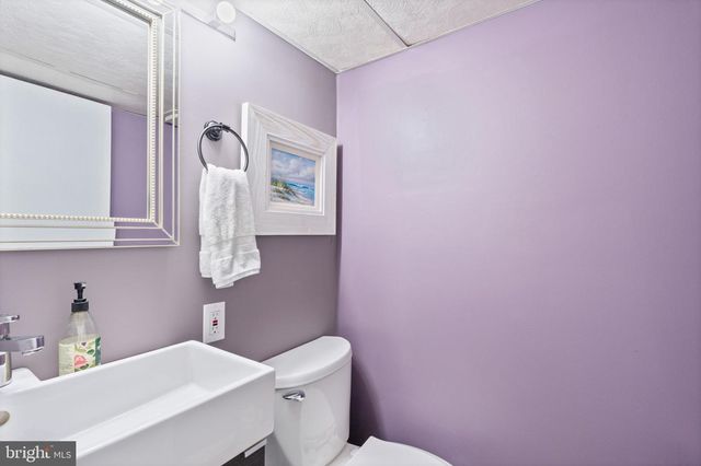 8319 BON AIR RD, Baltimore, MD 21234