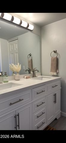 10301 N 70TH Street 224, Paradise Valley, AZ 85253