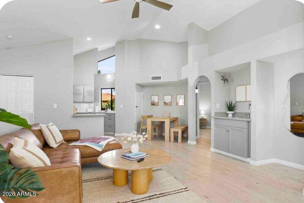 10301 N 70TH Street 224, Paradise Valley, AZ 85253