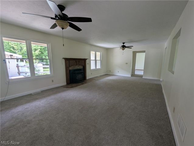 7394 Kniffen Road, Leroy, OH 44077