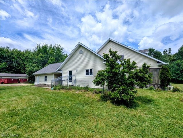 7394 Kniffen Road, Leroy, OH 44077