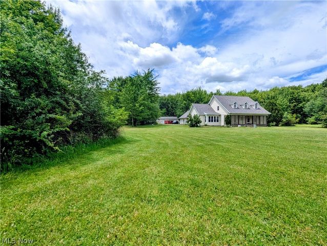 7394 Kniffen Road, Leroy, OH 44077