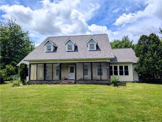 7394 Kniffen Road, Leroy, OH 44077