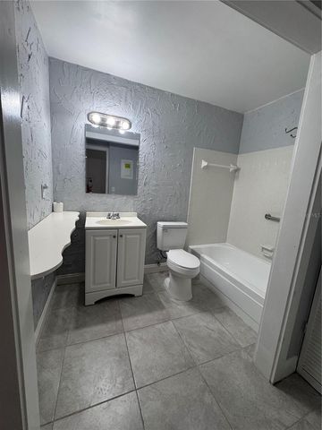 100 EL CAMINO DRIVE 111, Winter Haven, FL 33884