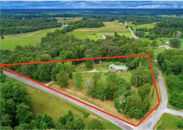 7354 County Road 44, Fort Payne, AL 35968