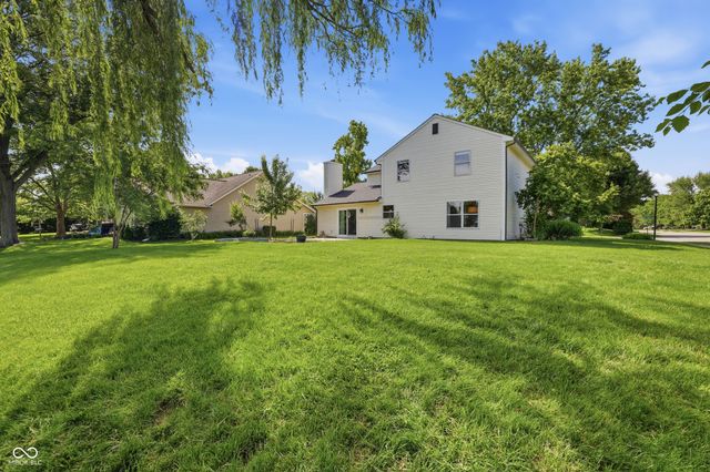 6750 Wild Cherry Drive, Fishers, IN 46038