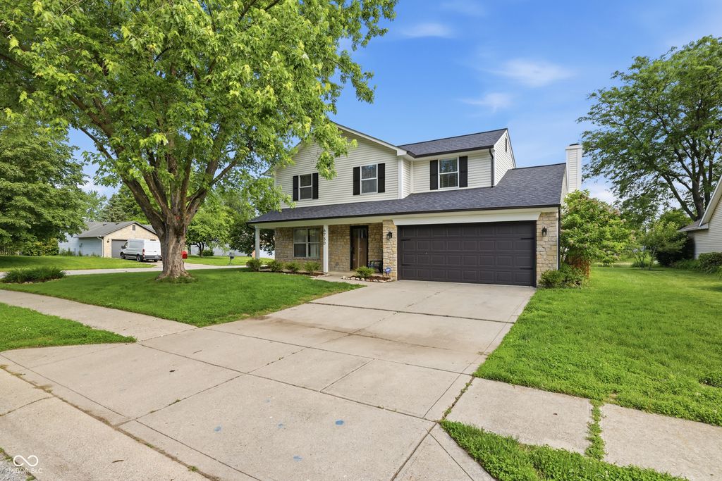 6750 Wild Cherry Drive, Fishers, IN 46038