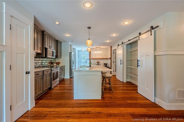 3723 Chapel Lane, New Albany, IN 47150