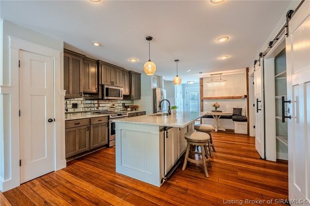 3723 Chapel Lane, New Albany, IN 47150