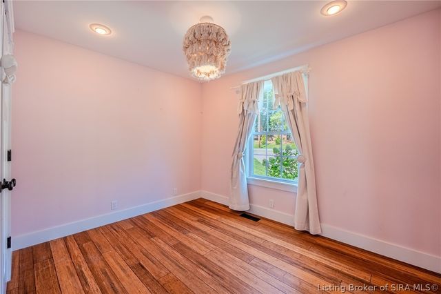3723 Chapel Lane, New Albany, IN 47150