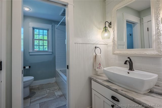 3723 Chapel Lane, New Albany, IN 47150