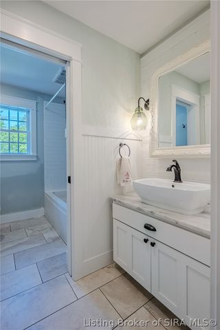 3723 Chapel Lane, New Albany, IN 47150