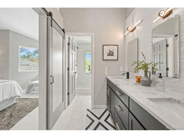 11 Long Spur, Littleton, CO 80127