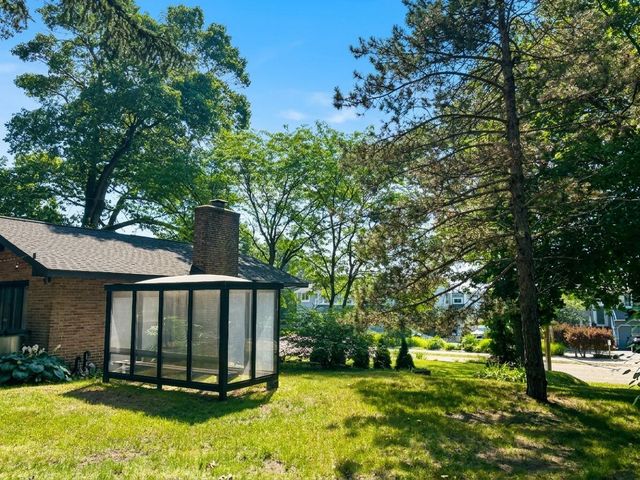 17500 N Fruitport Road, Spring Lake, MI 49456