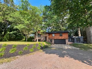 17500 N Fruitport Road, Spring Lake, MI 49456
