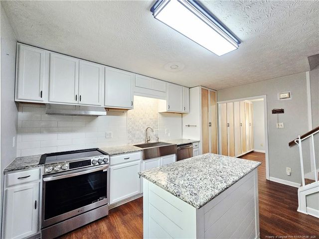 6500 Gate Post Court, Fayetteville, NC 28314