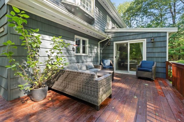 52 Rattlesnake Hill Rd, Andover, MA 01810